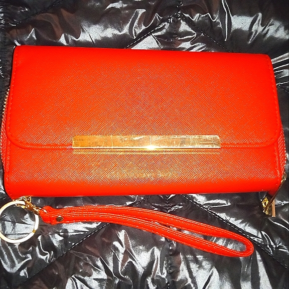 🍄 sale!!! Wristlet or large wallet - Picture 2 of 7